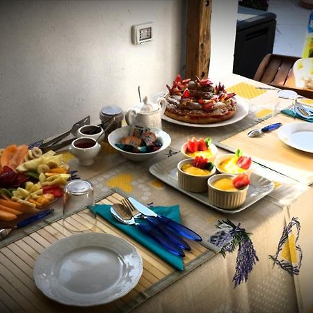 B&B Pietre Antiche Vezzi Portio Экстерьер фото