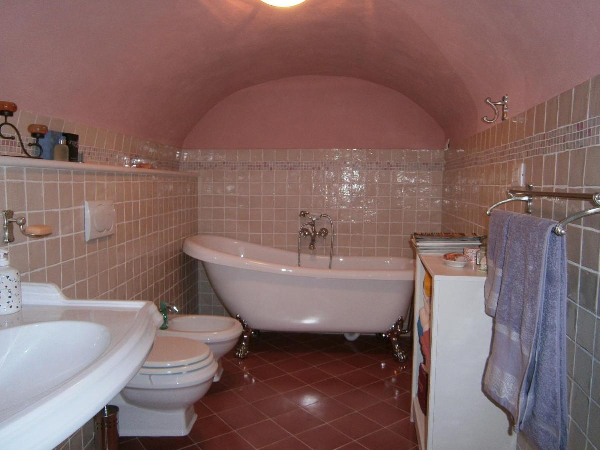 B&B Pietre Antiche Vezzi Portio Экстерьер фото