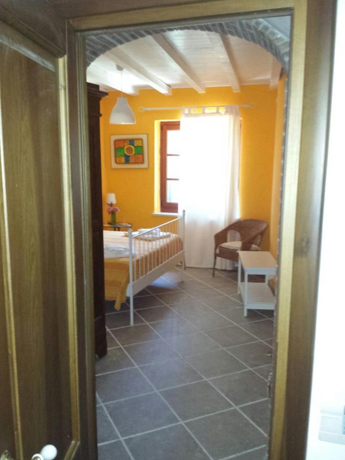 B&B Pietre Antiche Vezzi Portio Экстерьер фото